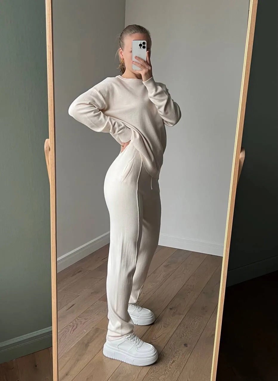 Loose Round Neck Sweater Set Women's Autumn Winter New Style Casual Knitted Outfit Comfortable Long Sleeve Pure Color Fashion display picture 8