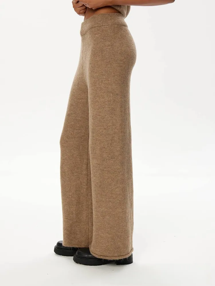 Autumn Winter Knitted Three-Piece Set Women's OL Style Sweater Cardigan Pants Casual Fashion  Ensemble display picture 13