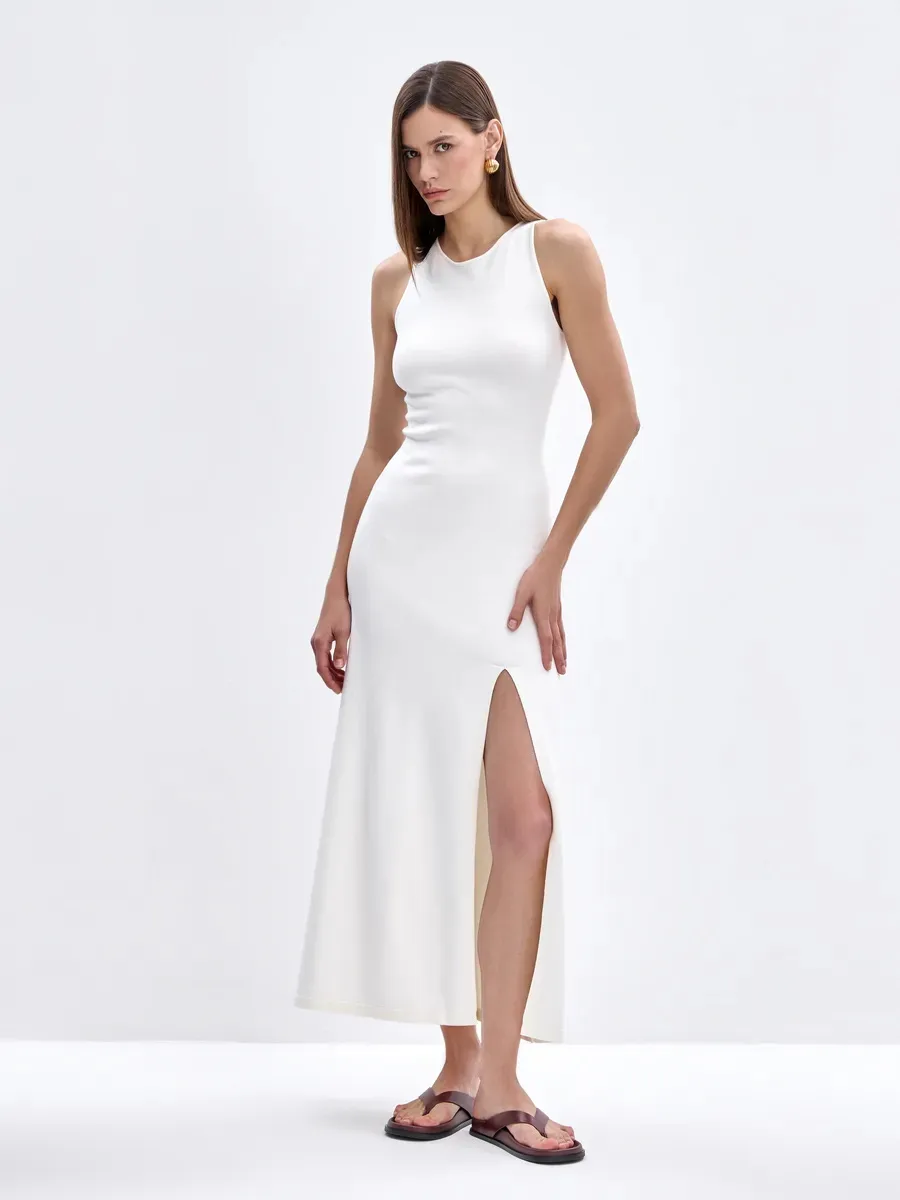 Elegant Long Sleeveless Warm Dress Autumn Winter European Style Fashion Casual High Quality Fabric Comfortable Fit Women's Dress display picture 4