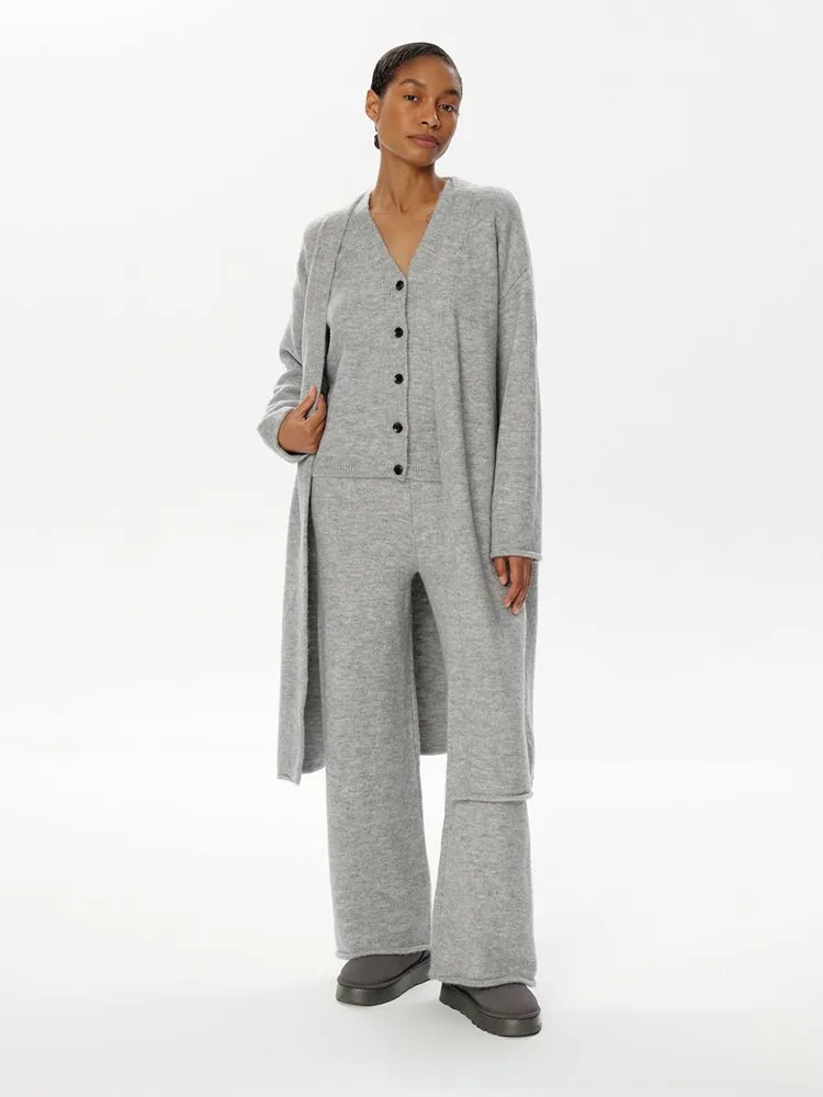 Autumn Winter Knitted Three-Piece Set Women's OL Style Sweater Cardigan Pants Casual Fashion  Ensemble display picture 18