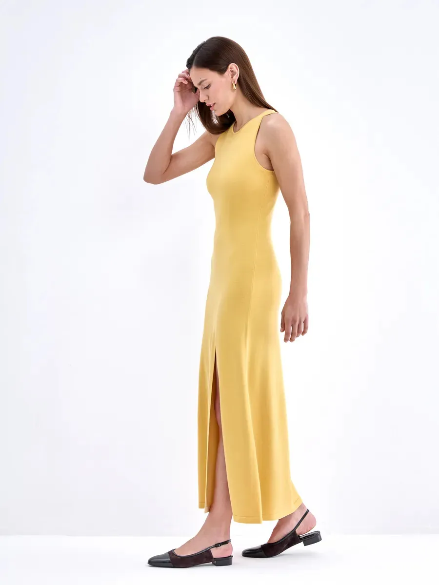 Elegant Long Sleeveless Warm Dress Autumn Winter European Style Fashion Casual High Quality Fabric Comfortable Fit Women's Dress display picture 26