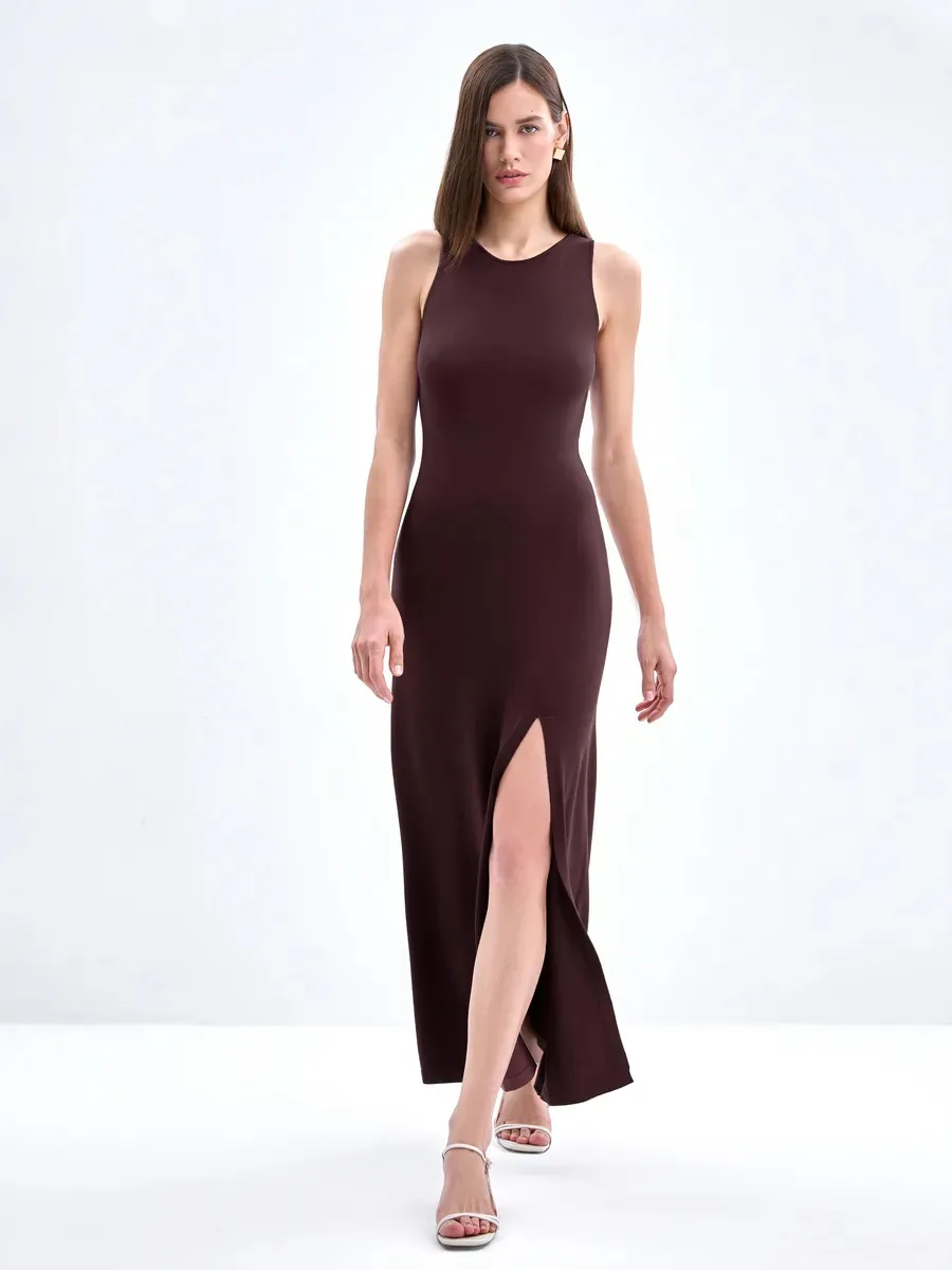 Elegant Long Sleeveless Warm Dress Autumn Winter European Style Fashion Casual High Quality Fabric Comfortable Fit Women's Dress display picture 30
