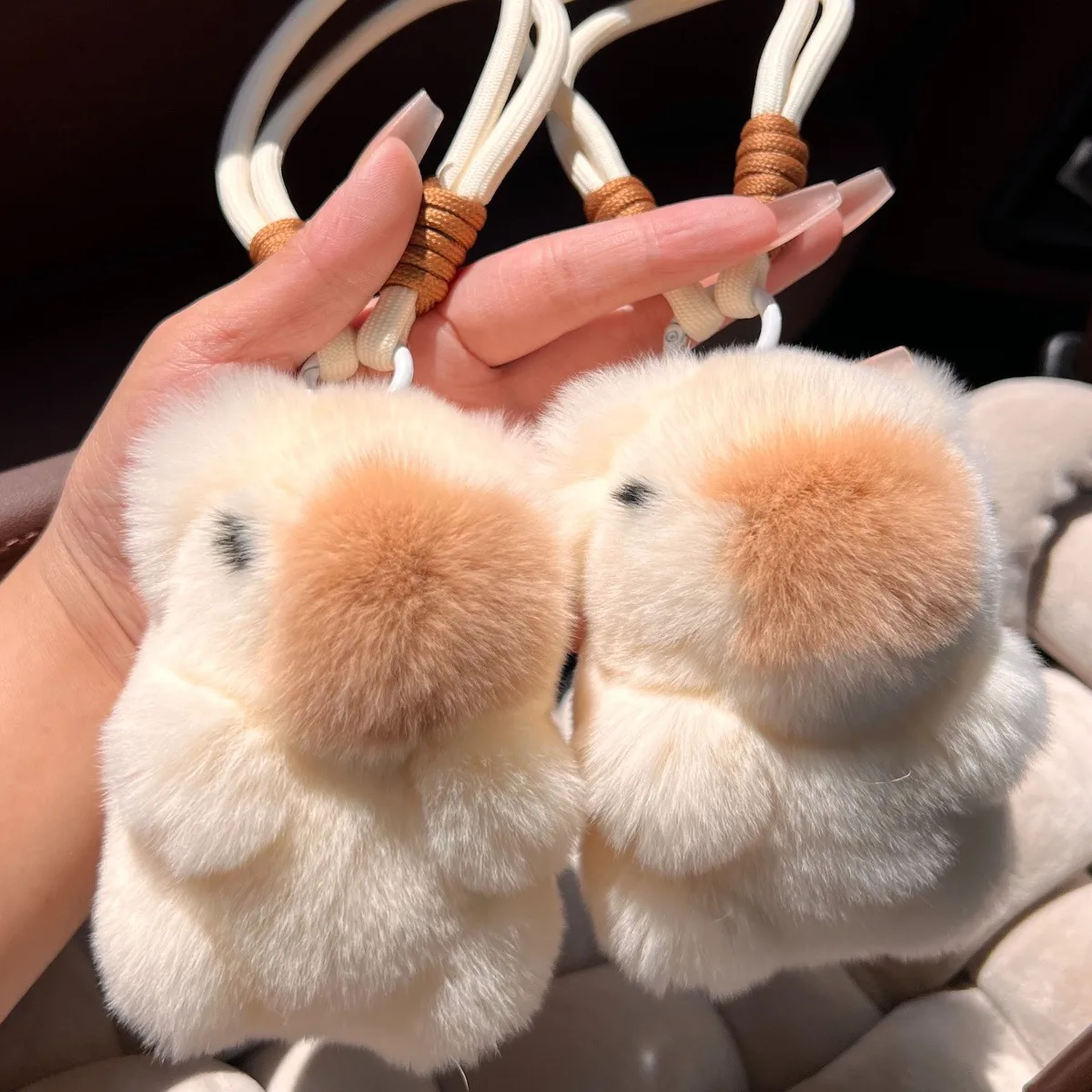 Cute Real Rabbit Fur Capybara Car Key Ring Pendant Plush Toy Schoolbag Pendant Handmade Ins Style Animal Theme display picture 6