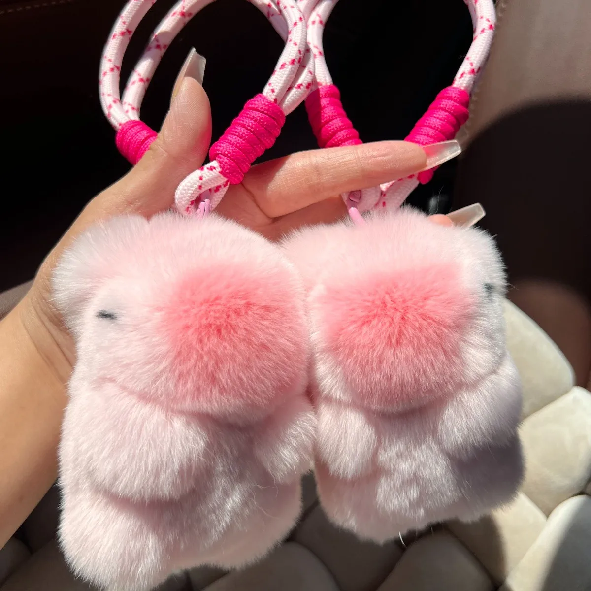 Cute Real Rabbit Fur Capybara Car Key Ring Pendant Plush Toy Schoolbag Pendant Handmade Ins Style Animal Theme display picture 8