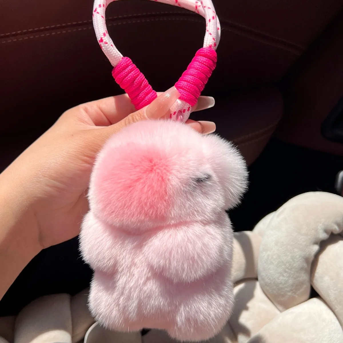 Cute Real Rabbit Fur Capybara Car Key Ring Pendant Plush Toy Schoolbag Pendant Handmade Ins Style Animal Theme display picture 9