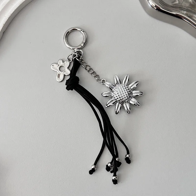 New Daisy Braided Rope Keychain Bag Chain Accessories CCD Camera Decorative Lanyard Mobile Phone Belt Plastic Nylon Metal Buckle display picture 5