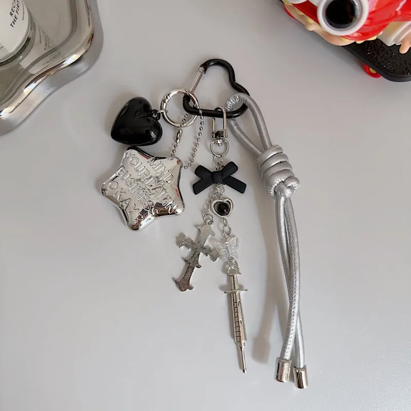 Street Style Acrylic Mobile Phone Bag Pendant Five-Star Bow Heart-Shaped Sweet Cool Hip Hop Trend Multi-Element Design display picture 4