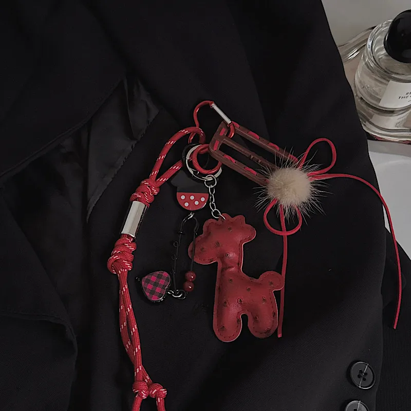 Modeling Cute Bear Leather Key Chain Package Pendant Woven Decorative Miu Style Mixed Aesthetic Animal Pattern Pu Material Decorative Accessories display picture 3