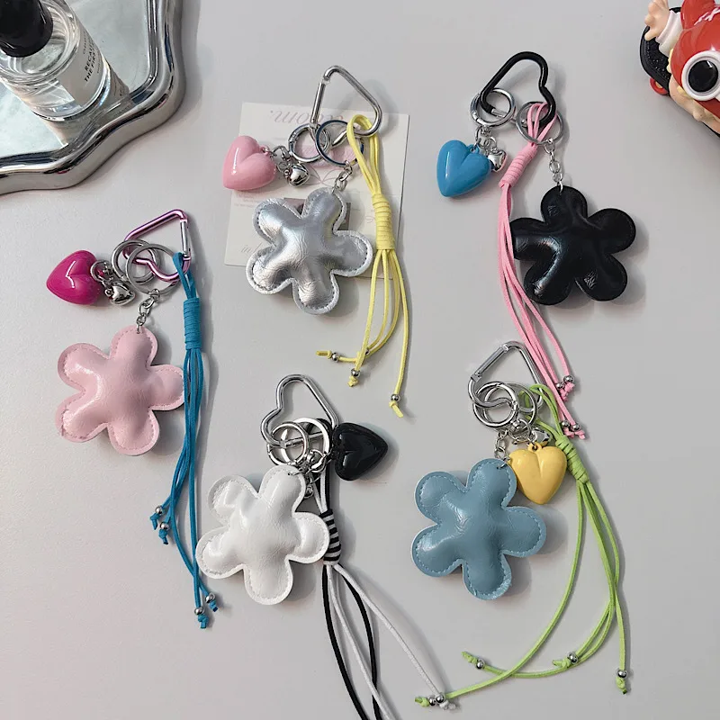 New Miniature Flower Keychain Leather Bag Carriage Creative Pendants Women's Simple Design Handbag Accessories display picture 1