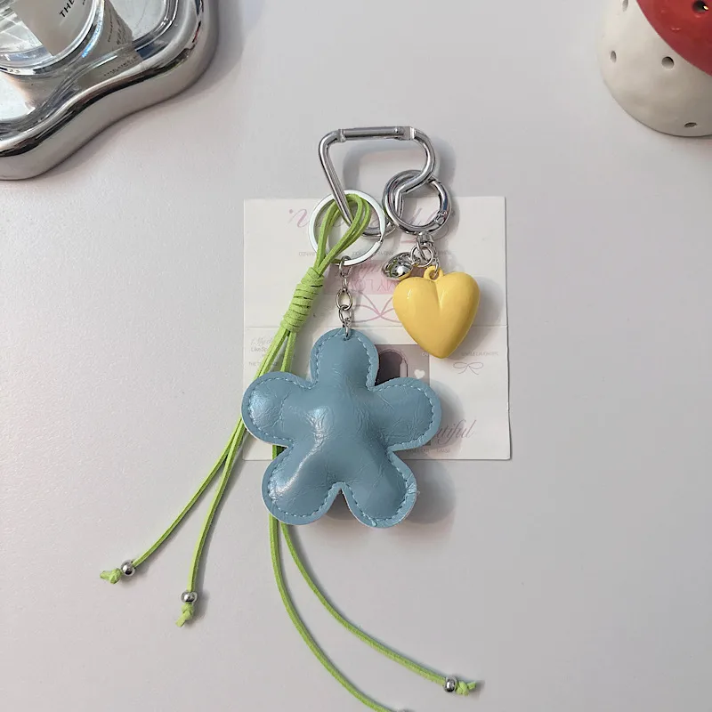 New Miniature Flower Keychain Leather Bag Carriage Creative Pendants Women's Simple Design Handbag Accessories display picture 2