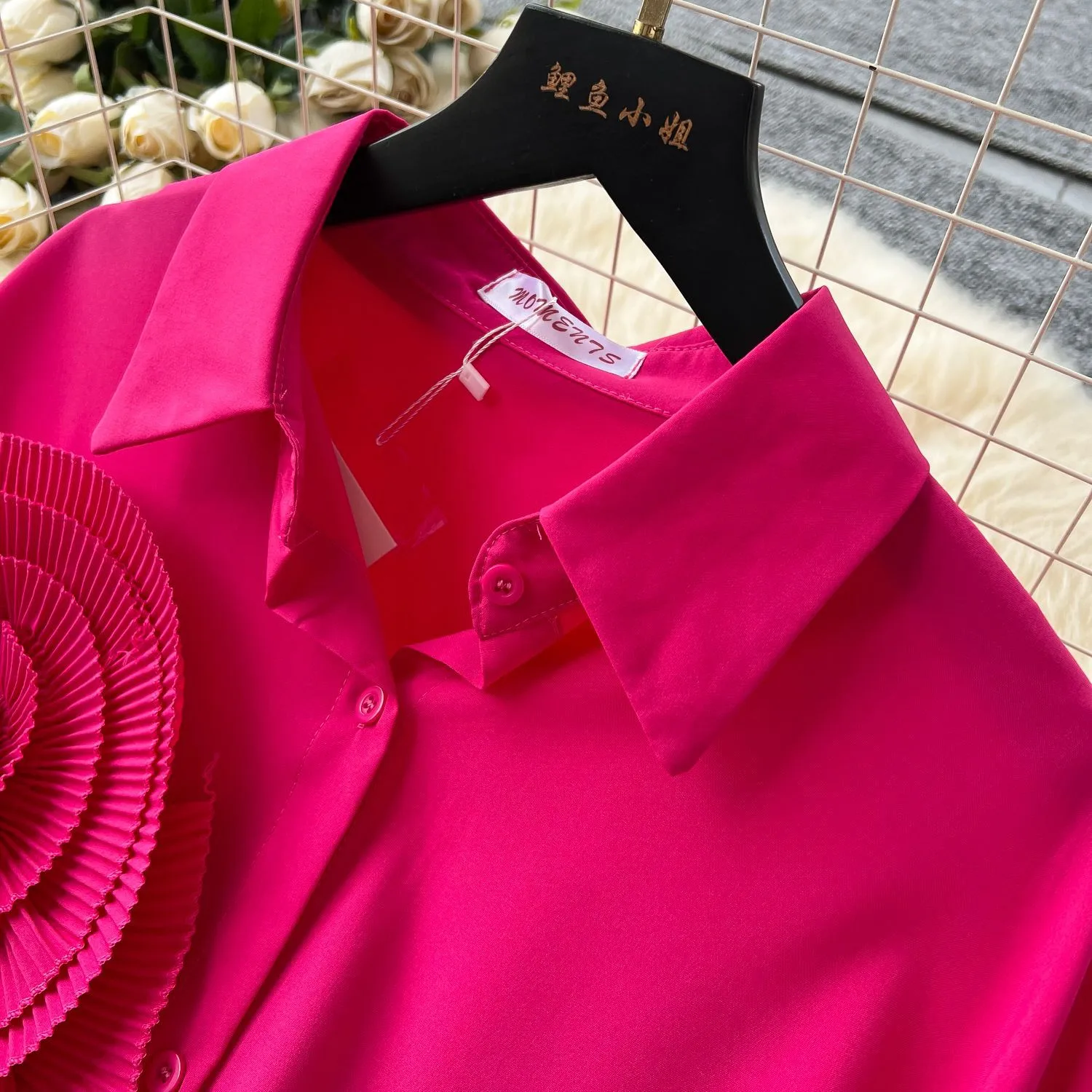 Fashion New Style Polo Collar Loose-Fitting Women's Shirt Autumn 3D Flower Design Asymmetric Hem Draping Effect Design Top display picture 16