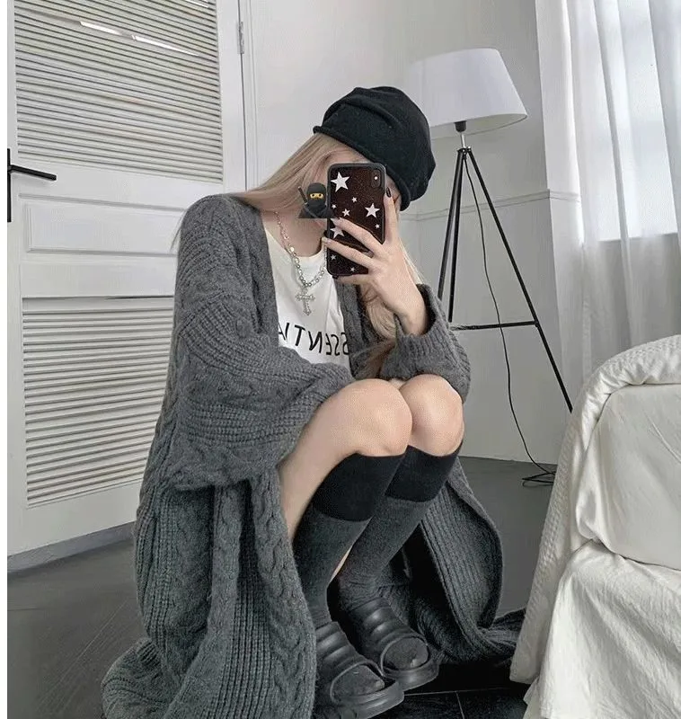 Universal Long Knitted Cardigan Women's Loose Slim Jacket Knee-Length Spring And Autumn New Casual And Comfortable display picture 1