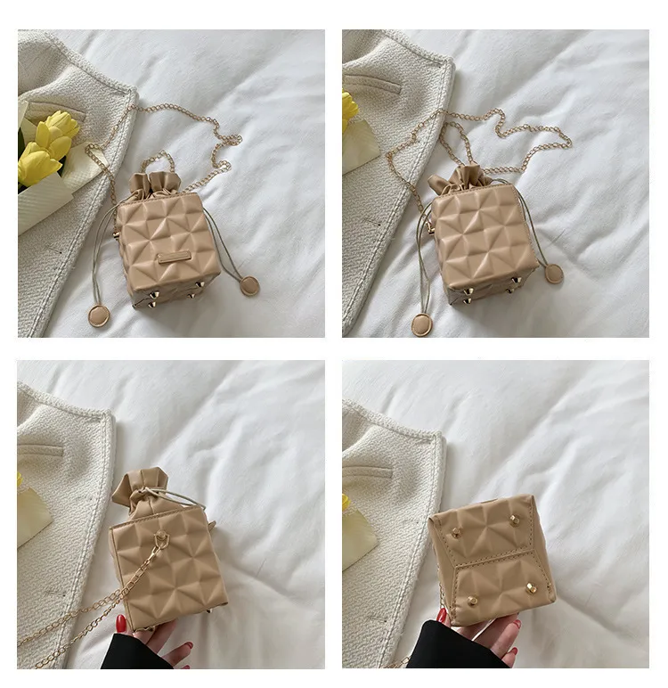 Fashion Retro Summer Women's Cross-Body Bag Fashion Casual Shoulder Bag Beautiful Fashion Handbag Square Magnetic Snap display picture 1