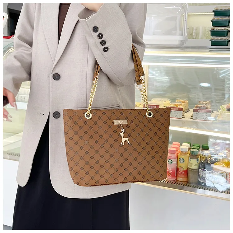 Fashion Large Capacity Women's Shoulder Bag Retro Commuter Hand-Carrying Bag Fashion Polyester Inner Material Square Zipper Closure display picture 10