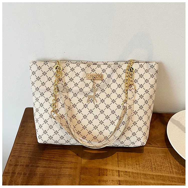 Fashion Large Capacity Women's Shoulder Bag Retro Commuter Hand-Carrying Bag Fashion Polyester Inner Material Square Zipper Closure display picture 13