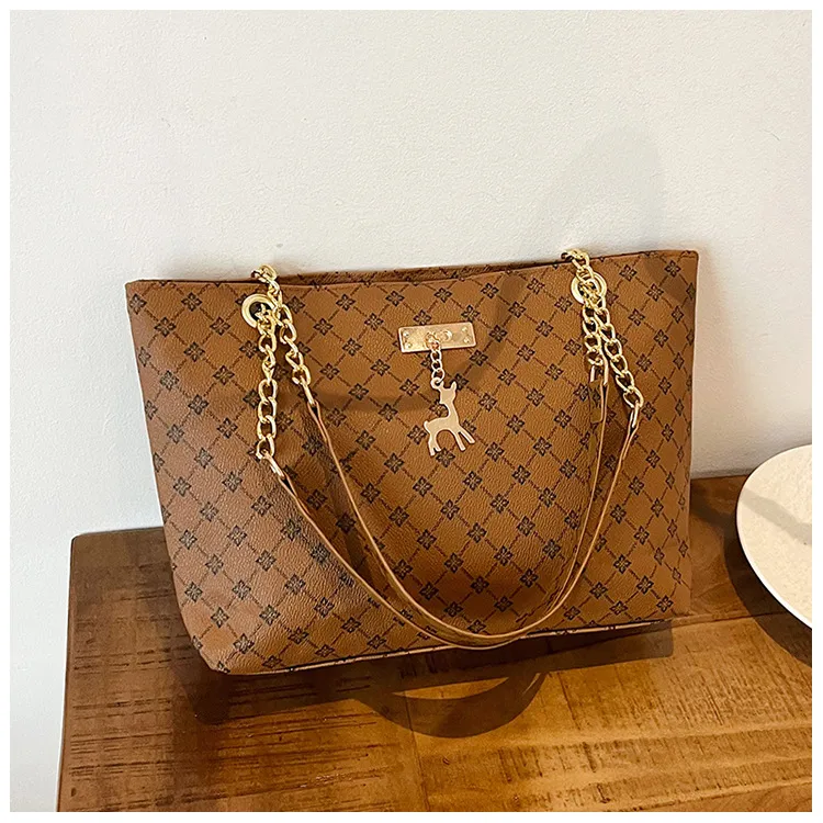 Fashion Large Capacity Women's Shoulder Bag Retro Commuter Hand-Carrying Bag Fashion Polyester Inner Material Square Zipper Closure display picture 16