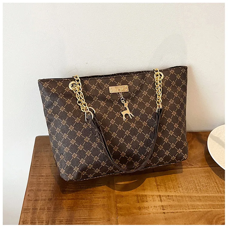 Fashion Large Capacity Women's Shoulder Bag Retro Commuter Hand-Carrying Bag Fashion Polyester Inner Material Square Zipper Closure display picture 17
