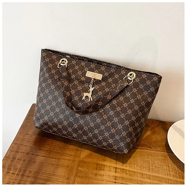 Fashion Large Capacity Women's Shoulder Bag Retro Commuter Hand-Carrying Bag Fashion Polyester Inner Material Square Zipper Closure display picture 18