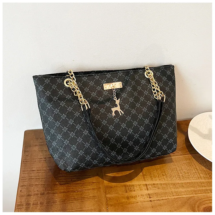 Fashion Large Capacity Women's Shoulder Bag Retro Commuter Hand-Carrying Bag Fashion Polyester Inner Material Square Zipper Closure display picture 19