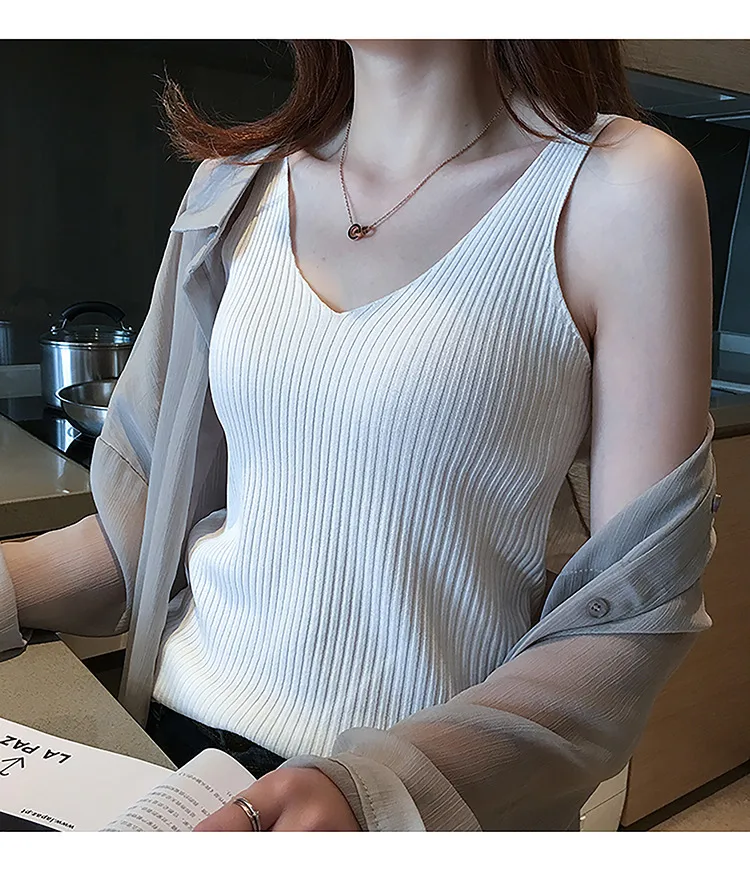 Women's V-neck Sleeveless Knitted Ice Silk Vest Summer Inner Black And White Elegant Style Slim Fit Fashion Commuter display picture 19