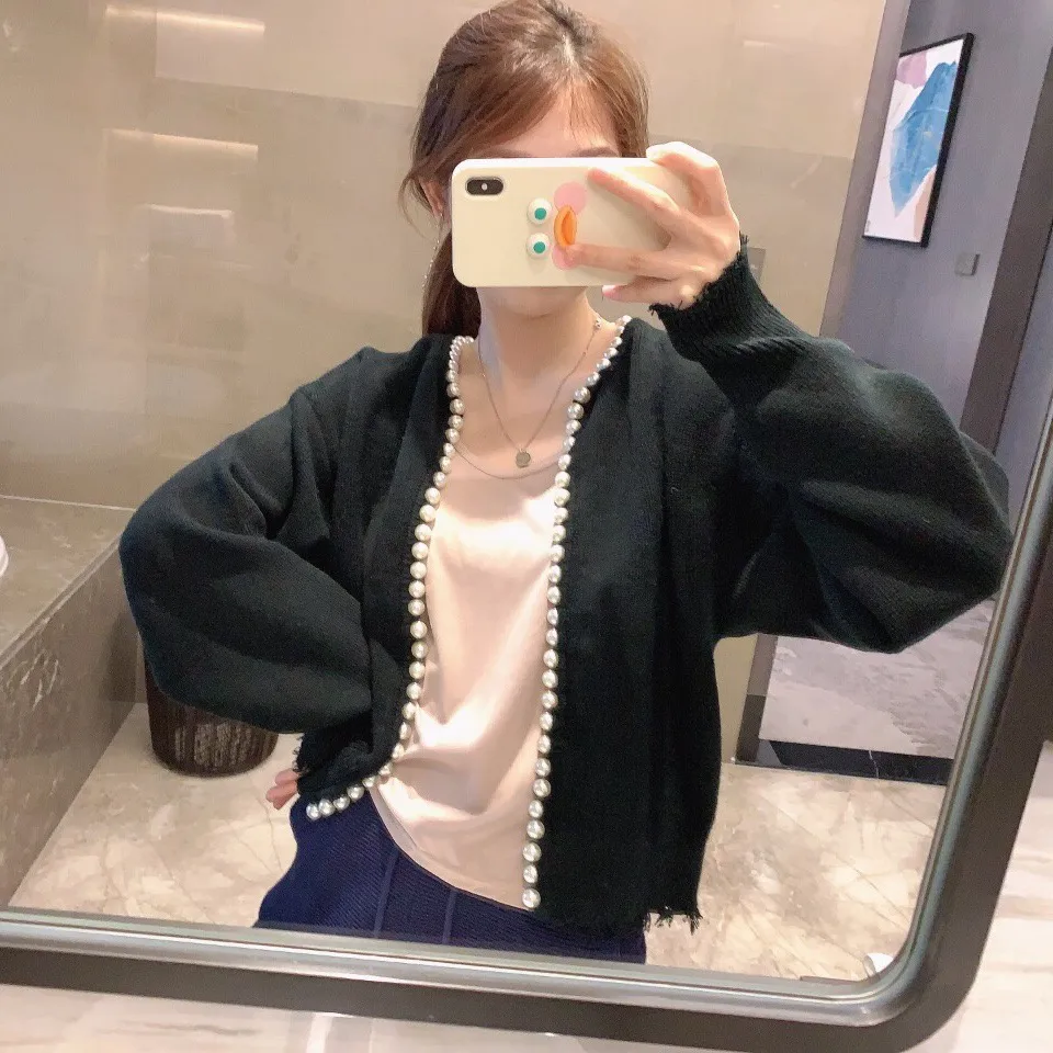 Beaded Design Knitted Short Cardigan Coat Women's Solid Color Commute Style Long Sleeve Round Neck Loose Design Spring And Autumn display picture 2