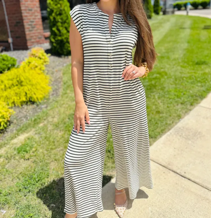 Casual Striped Wide Leg Jumpsuit Women Sleeveless Loose Design Spring And Summer New High Waist Trousers Comfortable Polyester Material display picture 12
