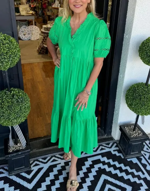 Casual Fashion Solid Color Stand Collar Mid-Length Dress International Style Women's Short Sleeve High Waist Irregular Hem display picture 1