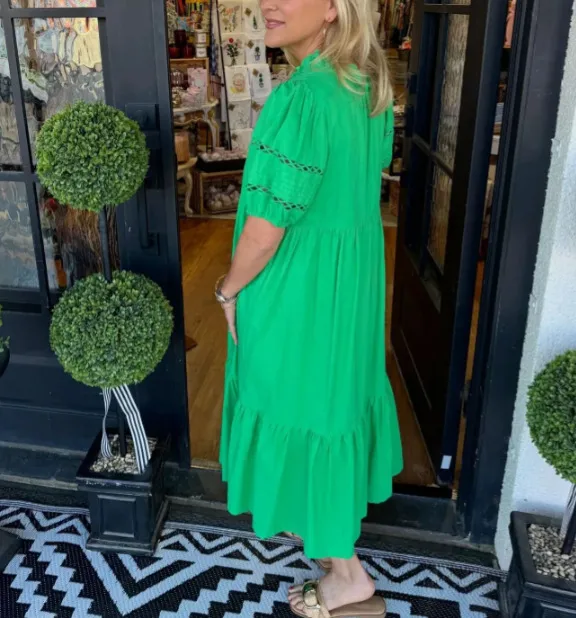 Casual Fashion Solid Color Stand Collar Mid-Length Dress International Style Women's Short Sleeve High Waist Irregular Hem display picture 3