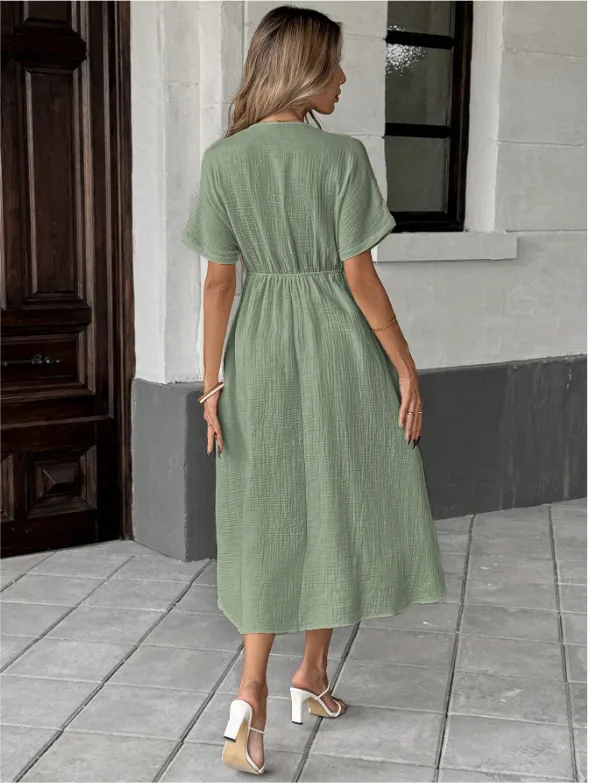Wholesale Women's Elegant Classic Style Solid Color Casual Daily V Neck Short Sleeve Sheath Dress display picture 10