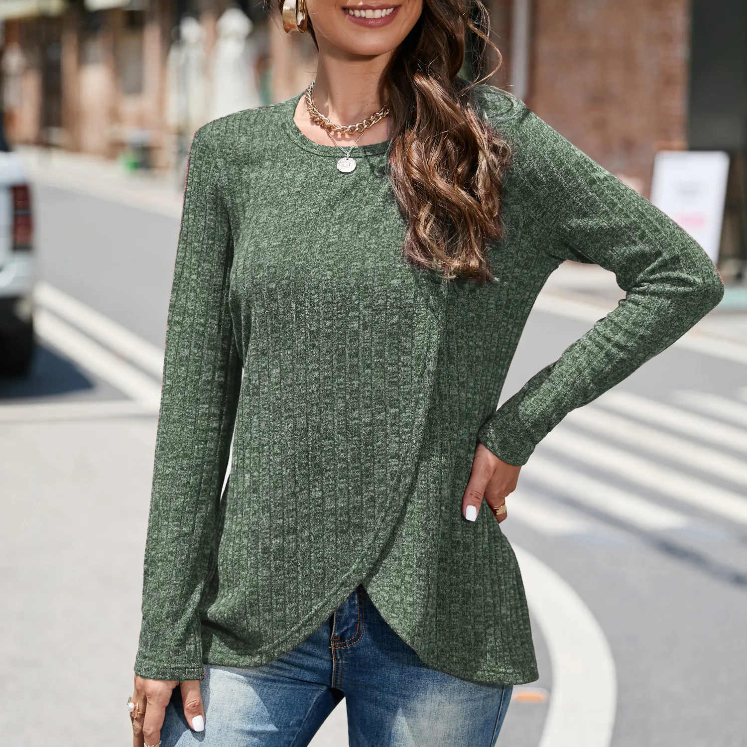 Autumn And Winter Knitted Sweater Women's Crew Neck Split Plus Size Women's Top Design Sense Niche Fashion Street Style Loose Design display picture 15