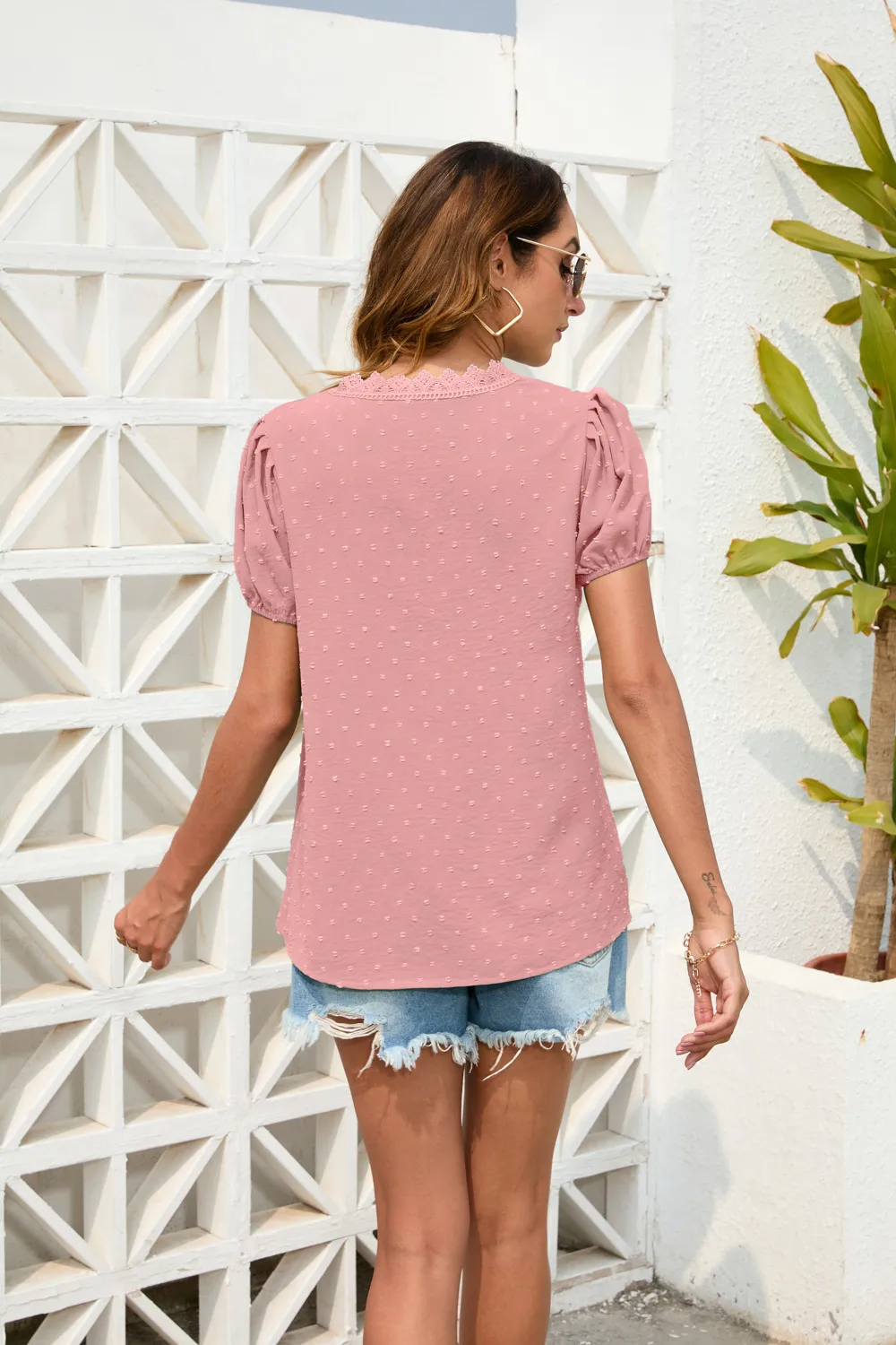 Spring And Summer Women's Loose Leisure Vacation T-shirt V-neck Short Sleeve European Style Top Street Style Senior Street Fashion display picture 13