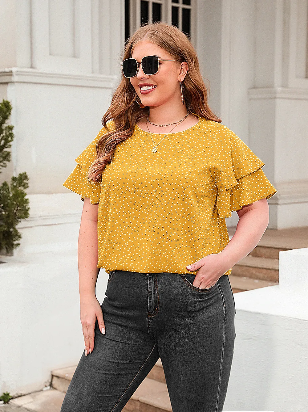 New Polka Dot Loose-Fitting Casual T-shirt Plus Size Women Round Neck Short Sleeve Commuter Top Street Style Geometric Pattern display picture 11