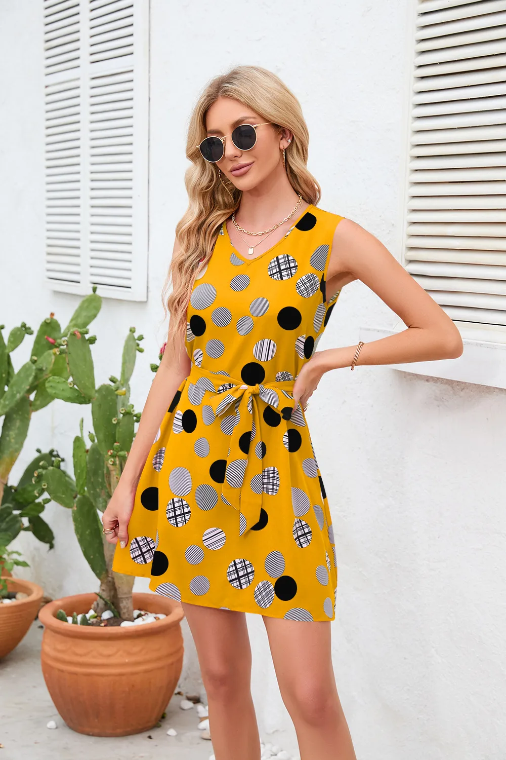 Retro Dots Printed Waist-Controlled Summer New Dress Party Print Clothing Retro Style Fresh Sweet Knee-Length A- Line Skirt display picture 15