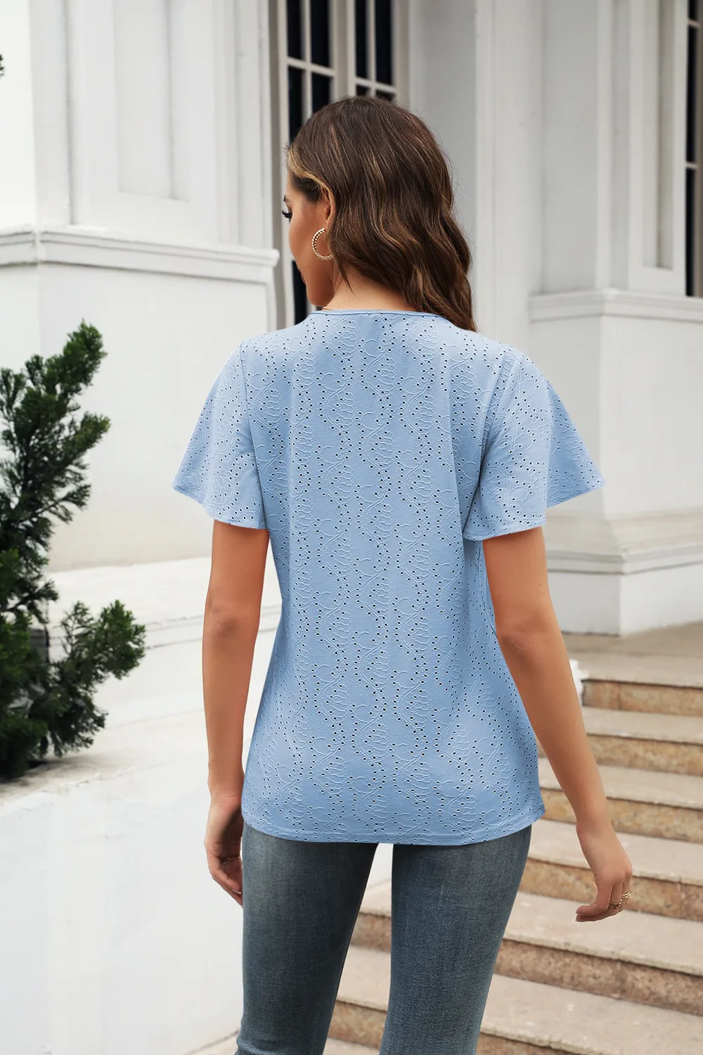 Casual Hollow Out V-neck Pleated Sleeve T-shirt Female Fashion European Style Sweet Comely Short-Sleeved T-shirt Polyester Fabric display picture 16