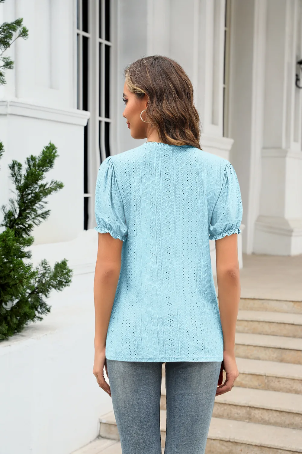 Summer  Women's European T-shirt V-neck Stitching Flanging Short Sleeve Fresh Sweet Style Polyester Fabric Regular Sleeve display picture 6