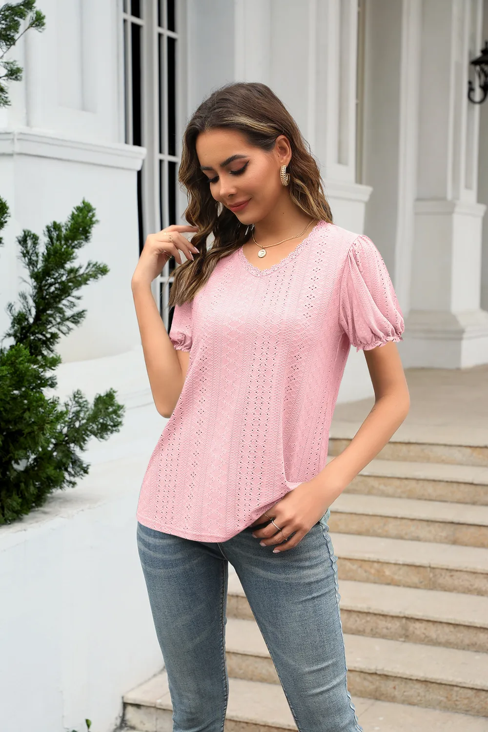 Summer  Women's European T-shirt V-neck Stitching Flanging Short Sleeve Fresh Sweet Style Polyester Fabric Regular Sleeve display picture 8