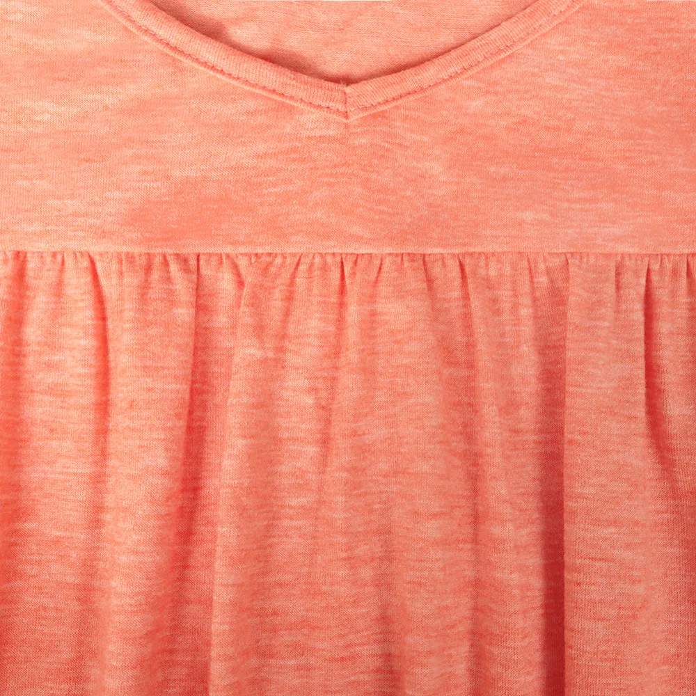 Casual Loose-Fitting Women's V-neck T-shirt  Style Fresh Sweet Short Sleeve Pleated Hem Lace Short-Sleeved Casual Top display picture 9
