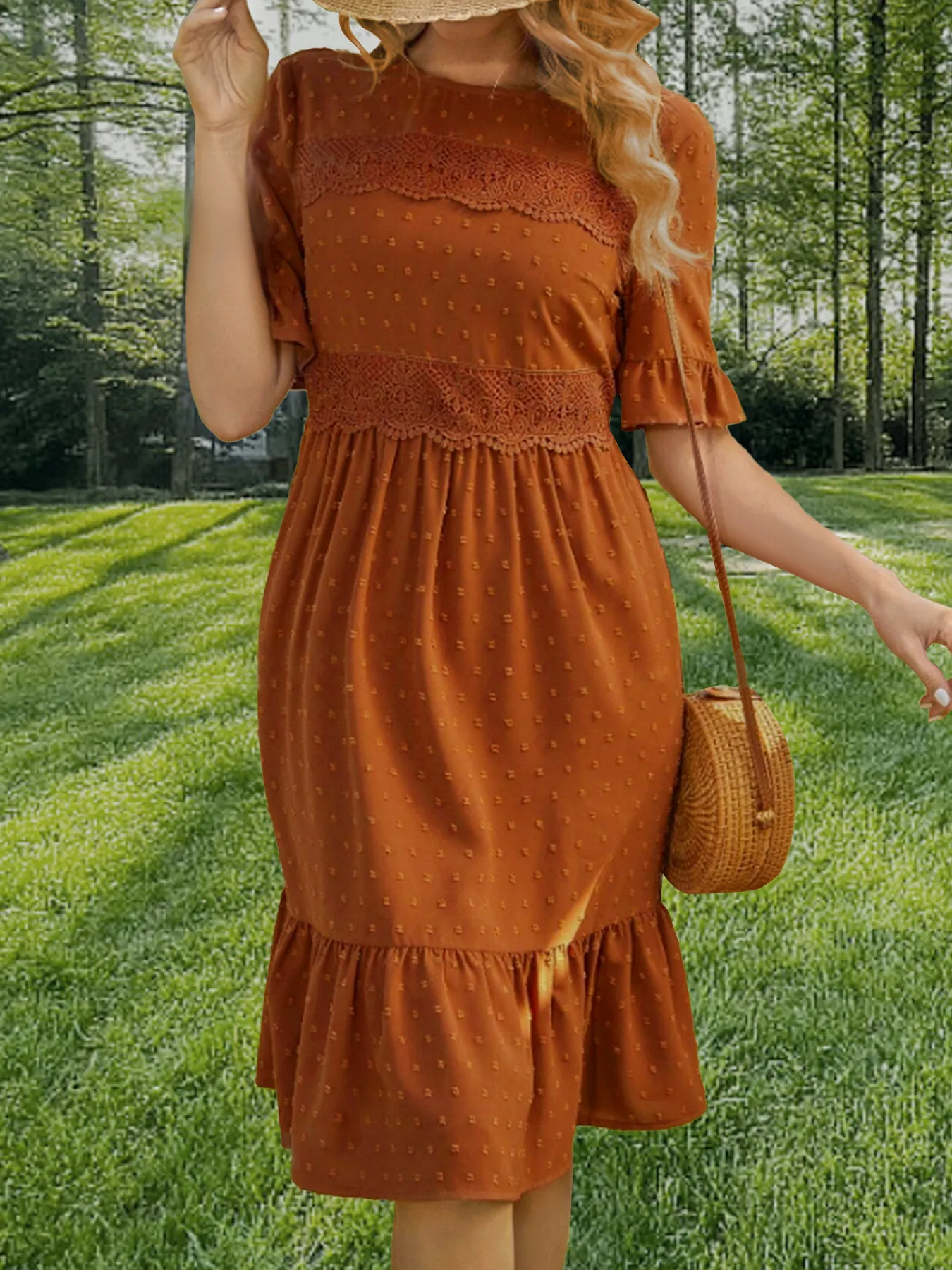 Elegant Round Neck Lace Stitching Solid Color Spring And Summer New Women's Dress Gore Skirt Short Sleeve Mid-Length Dress Dress Commuter Quality display picture 5