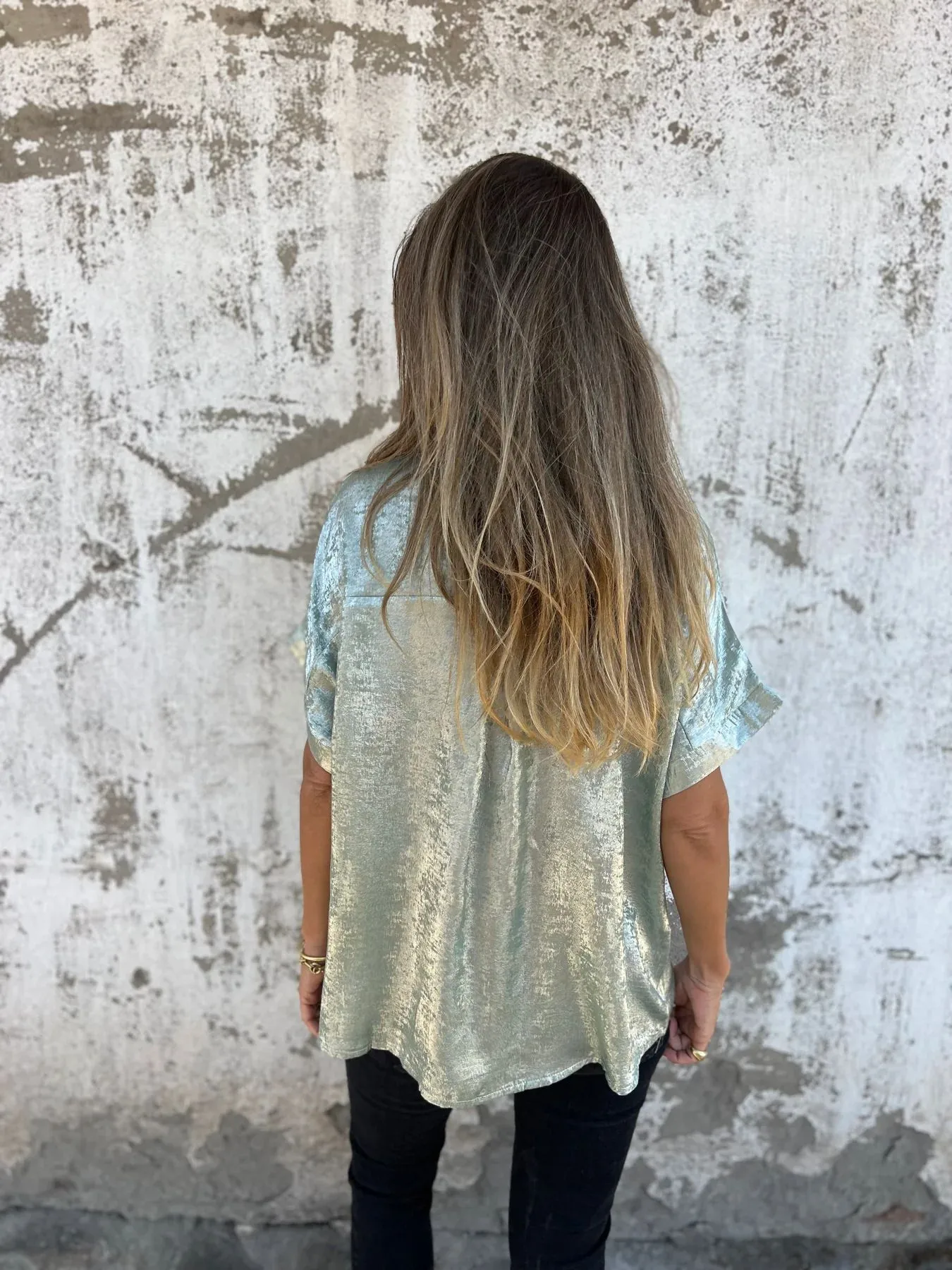 Summer New Loose Golden Embossed Short Sleeve Stand Collar Shirt Women's Comfortable Breathable Polyester Blend Casual Business Suit display picture 18