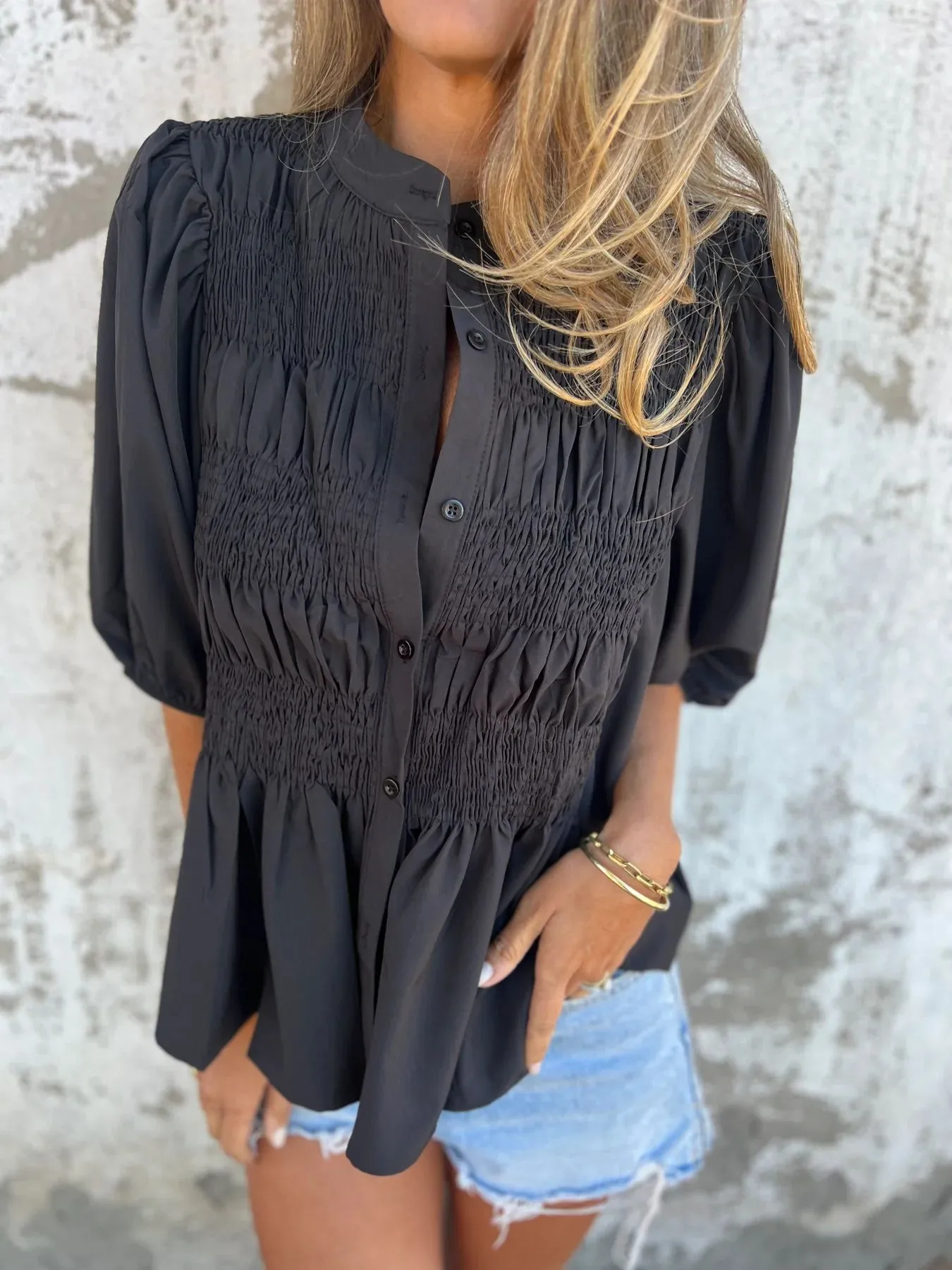 Casual Fashion Short Sleeve Round Neck Button Solid Color Shirt Women's T-shirt Comfortable Breathable Elastic Waist Design display picture 2