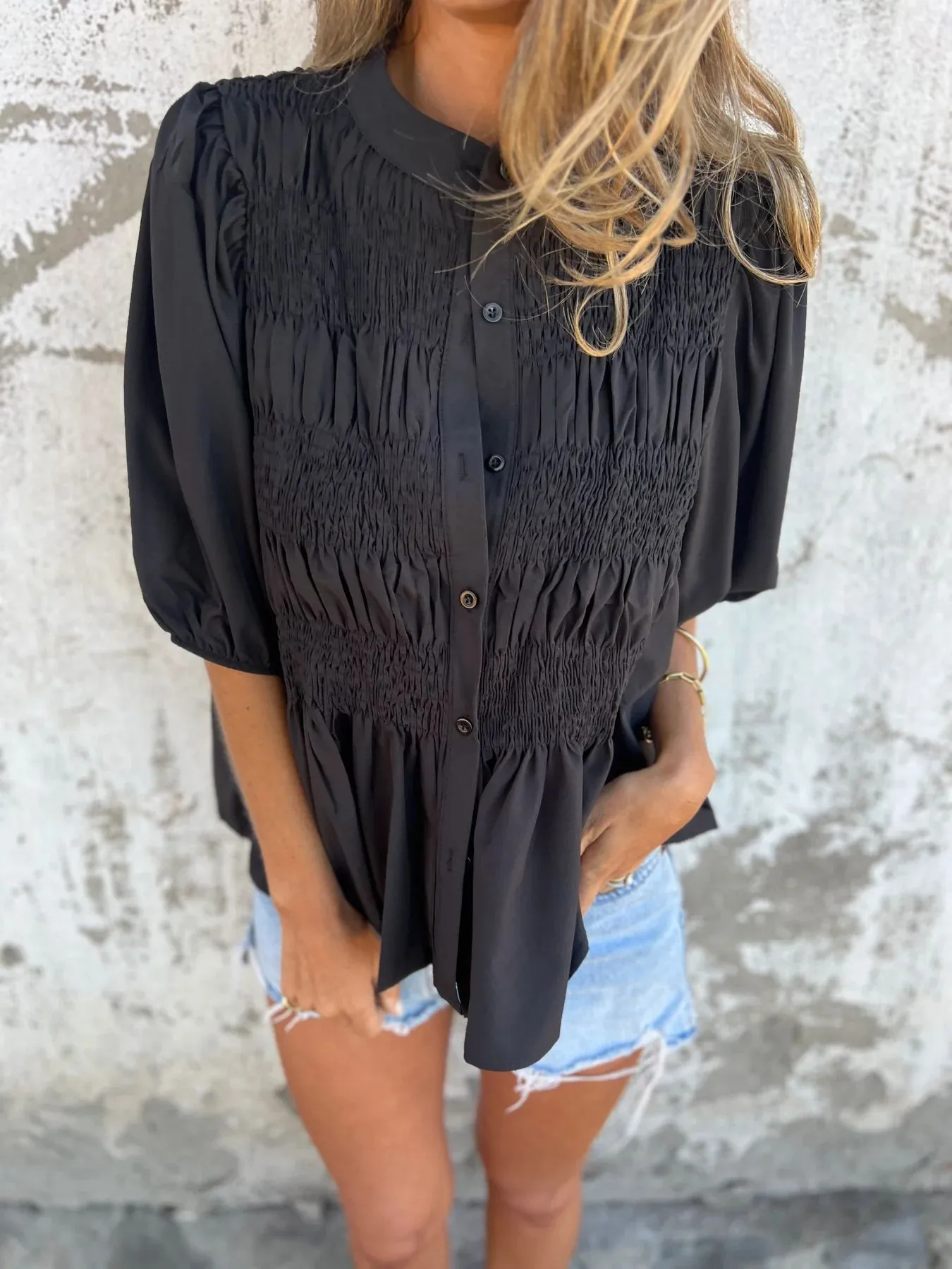 Casual Fashion Short Sleeve Round Neck Button Solid Color Shirt Women's T-shirt Comfortable Breathable Elastic Waist Design display picture 5