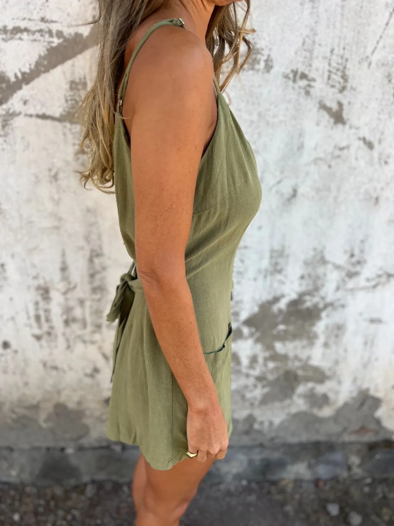 Fashion Casual Style Women's Summer New Cotton And Linen Jumpsuit Bow Five Points Short Belt Pocket Design display picture 4