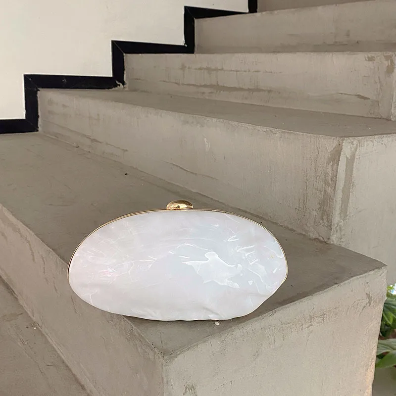 French Style Marble Pattern Acrylic Shell Handbag Clutch Messenger Bag Elegant Party Box-Shaped Shoulder Bag Small Size Urban Style display picture 15