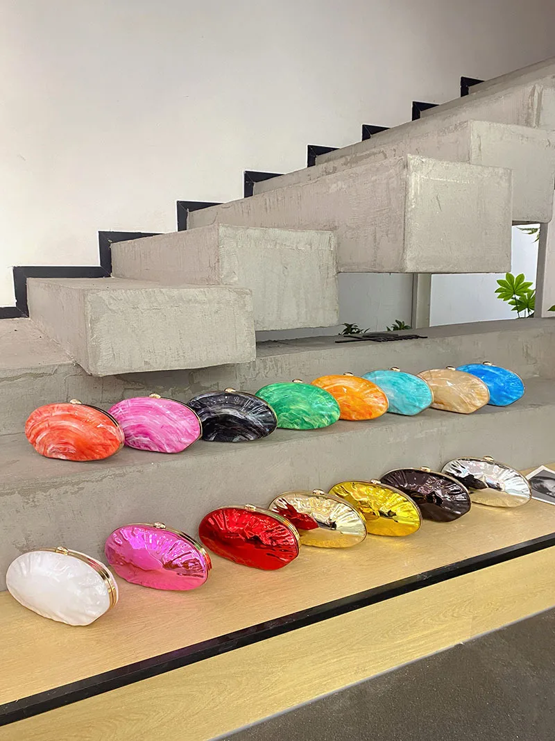 French Style Marble Pattern Acrylic Shell Handbag Clutch Messenger Bag Elegant Party Box-Shaped Shoulder Bag Small Size Urban Style display picture 2