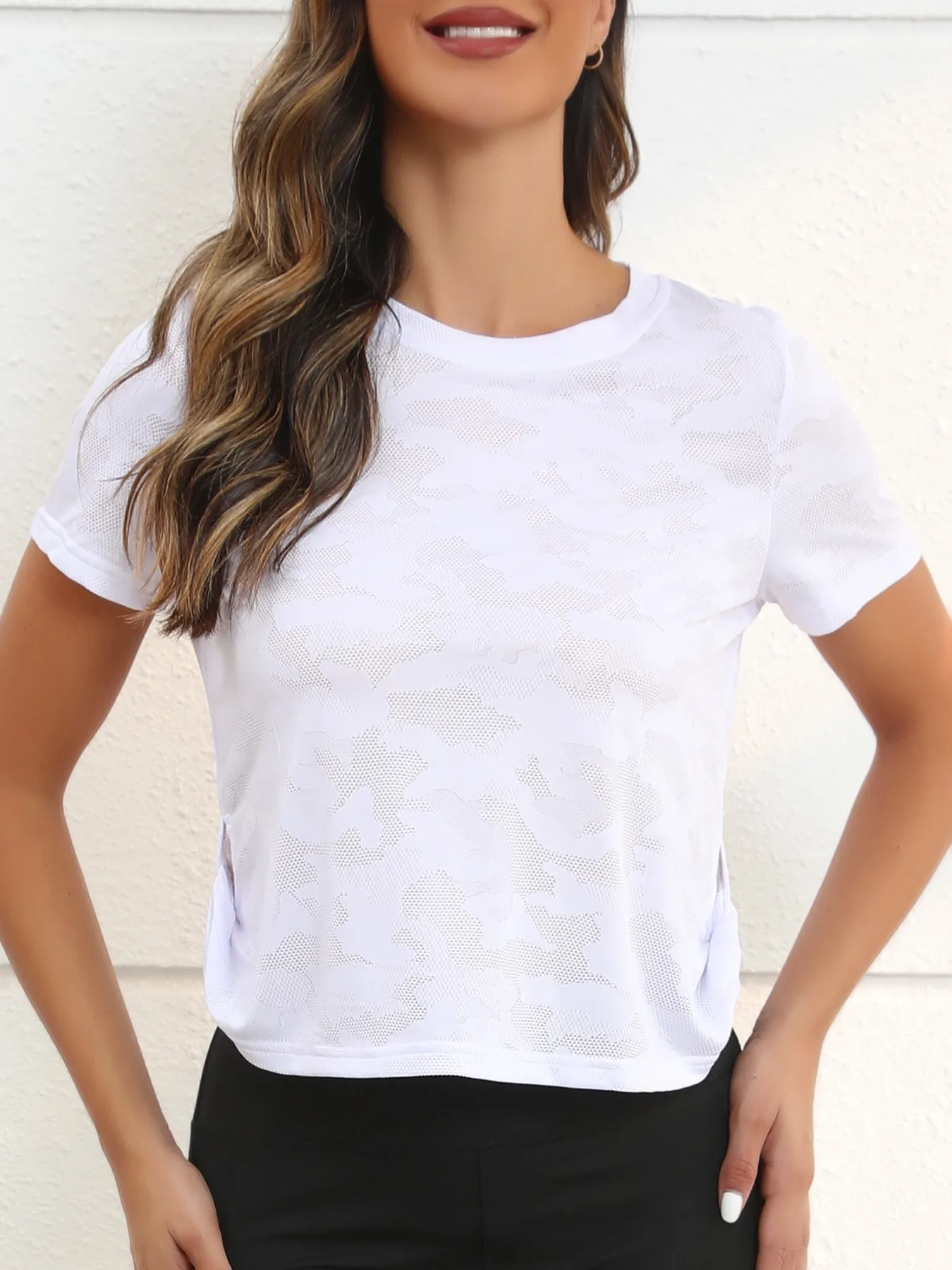 Summer Thin Ice Silk Short Sleeve T-shirt Women's Quick-Drying Running Fitness Sports Loose Plus Size Camouflage Quick-Drying Clothing display picture 3