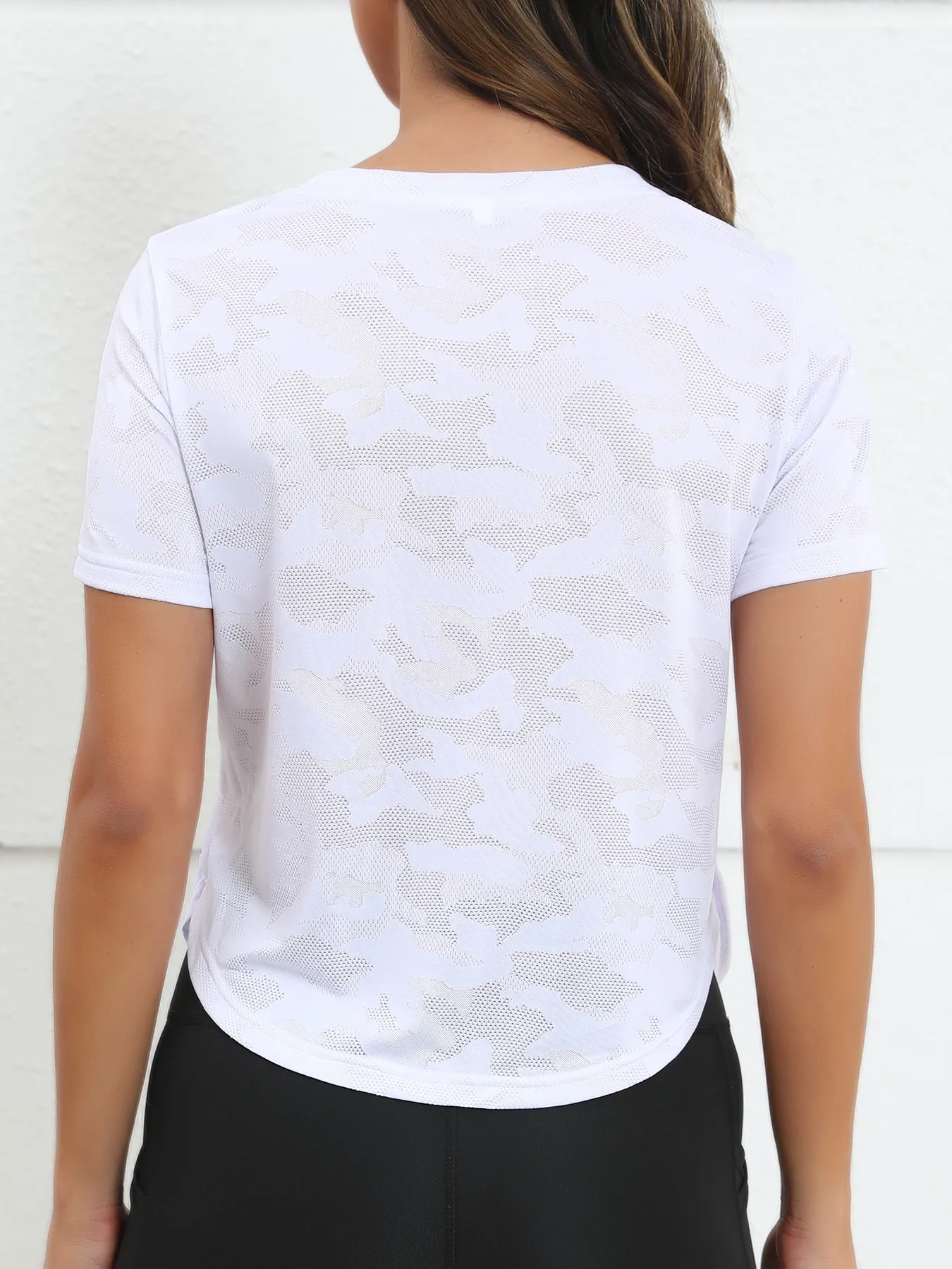 Summer Thin Ice Silk Short Sleeve T-shirt Women's Quick-Drying Running Fitness Sports Loose Plus Size Camouflage Quick-Drying Clothing display picture 8