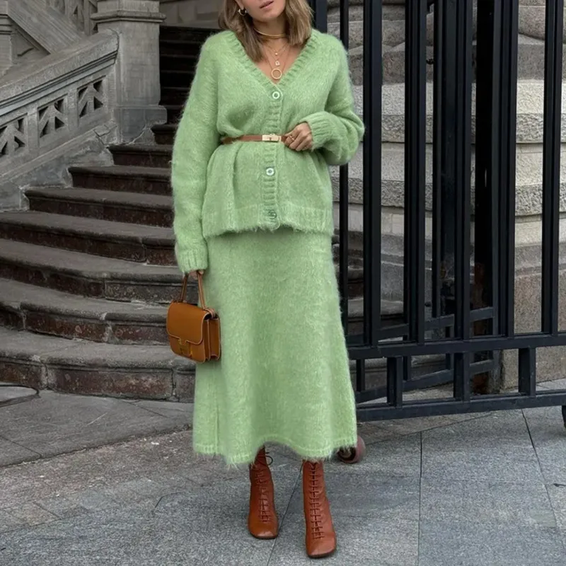 Fashionable Casual Knitted Set Women's V-neck Open Cardigan Plus Gentle Solid Color Mini Skirt Two-piece Trendy Cotton Polyester Clothing display picture 2