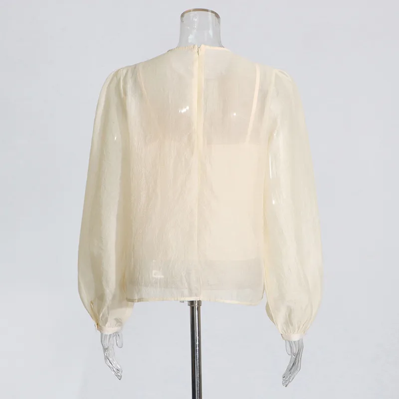 Elegant Round Neck Lantern Sleeve Shirt Women's Fashion Design Floral Stitching Diamond Decorative Shirt Vintage Art Style display picture 4