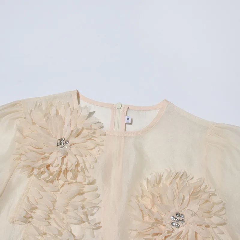 Elegant Round Neck Lantern Sleeve Shirt Women's Fashion Design Floral Stitching Diamond Decorative Shirt Vintage Art Style display picture 12