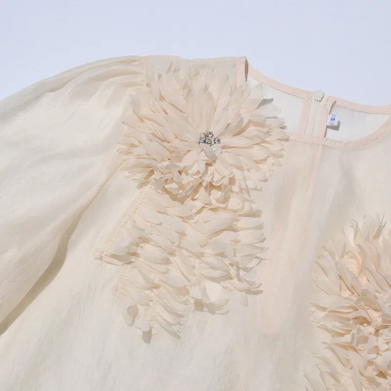 Elegant Round Neck Lantern Sleeve Shirt Women's Fashion Design Floral Stitching Diamond Decorative Shirt Vintage Art Style display picture 14